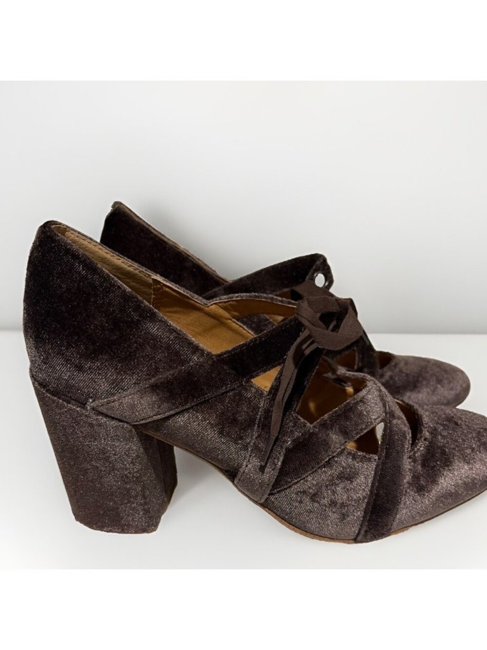Y2K LaTigo Velvet Mary Jane Shoes Size 9M Chunky Heel Brown Boho Grunge VTG